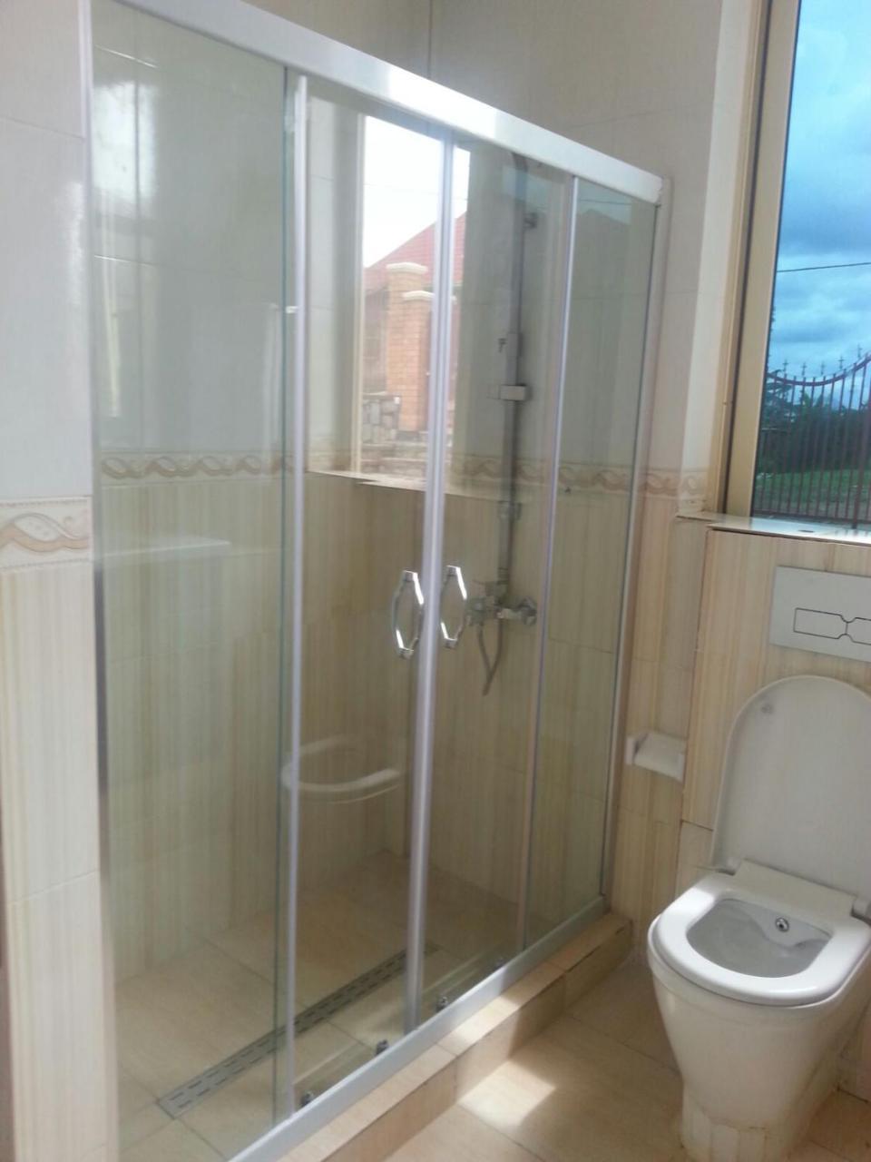 Ikaze B&B Kigali Bagian luar foto