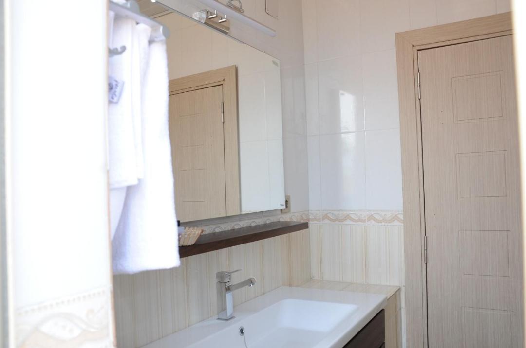 Ikaze B&B Kigali Bagian luar foto
