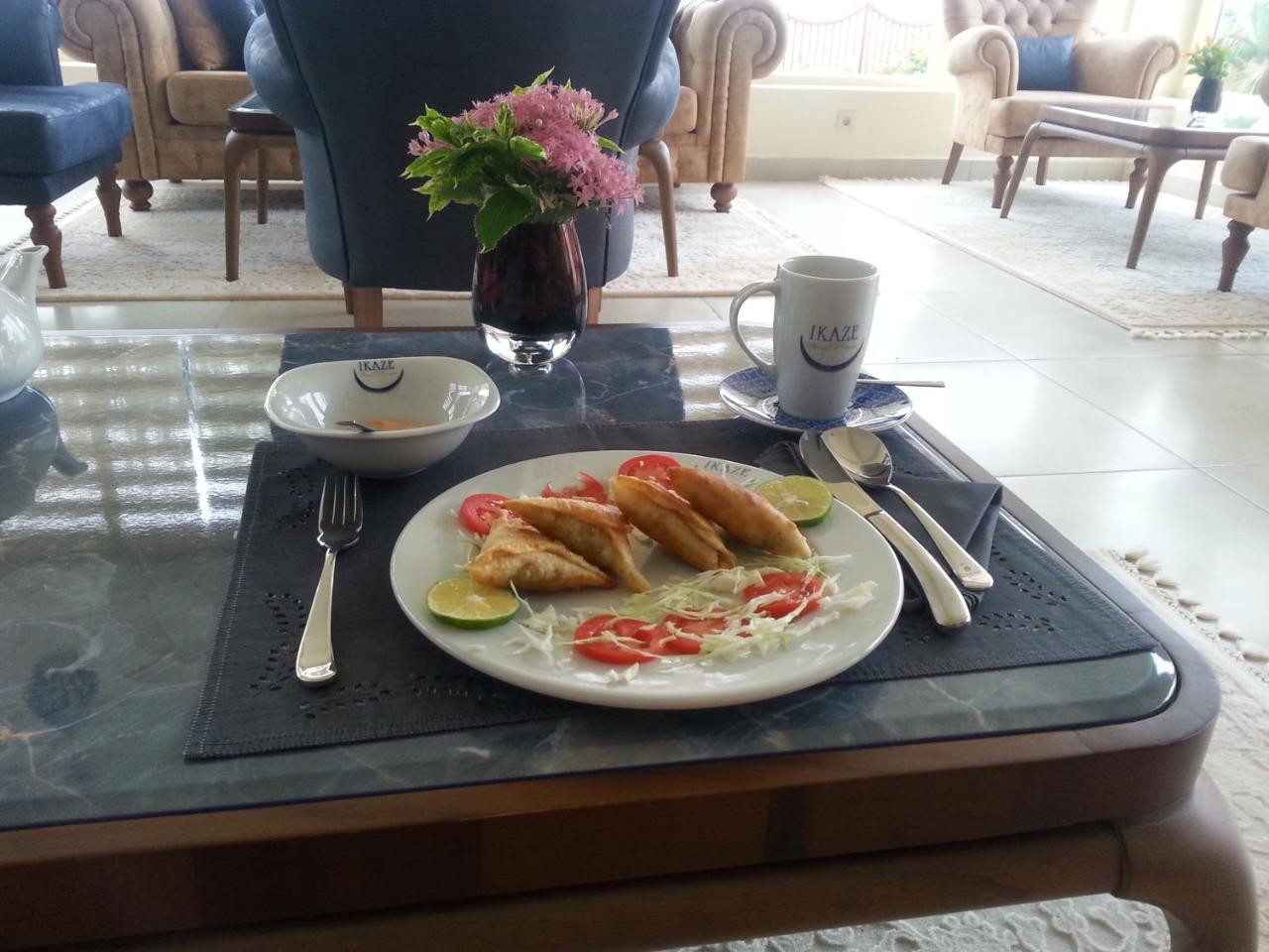 Ikaze B&B Kigali Bagian luar foto